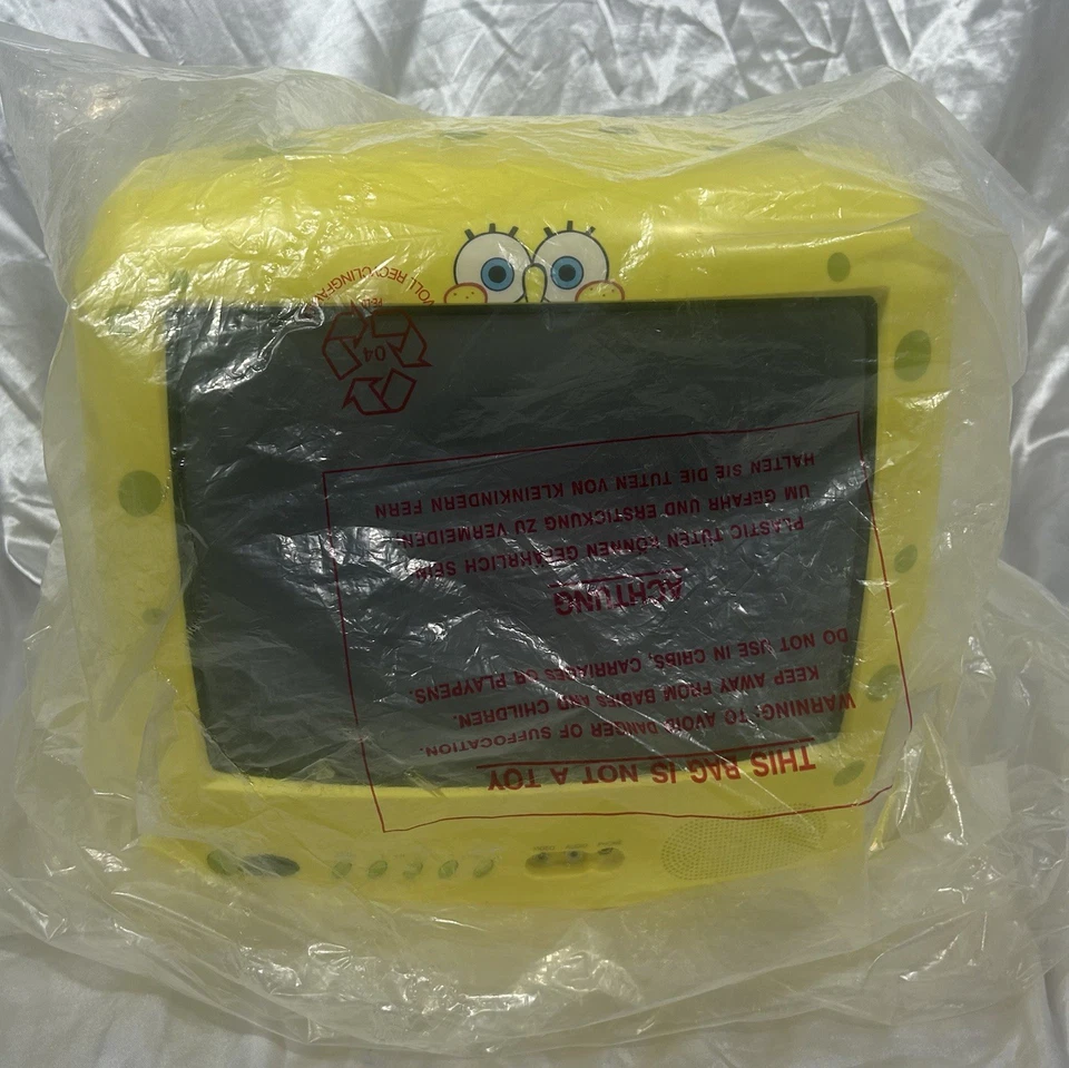 SpongeBob CRT (SB315) MINT CONDITION WITH BOX, REMOTE & INSERTS (READ DESC) - Image 2 of 4