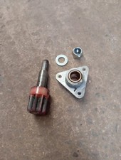 Atco Windsor 14S Electric Lawnmower Drive Gear Pinion And Bearing Housing