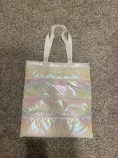 Bath & Body Works Quilted Fluorescent White P...