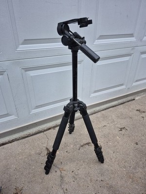 Calumet Tripod multi height adjustable 