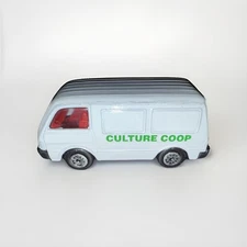 Maisto Ford Econovan Culture Coop Diecast Van