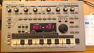 Roland MC 303 Groovebox Sehr Gepflegter Zustand
