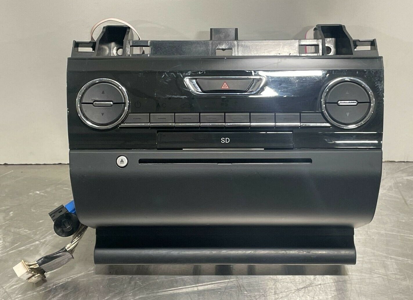2014 MASERATI GHIBLI OEM HEATER A/C CLIMATE CONTROL PANEL 670020772