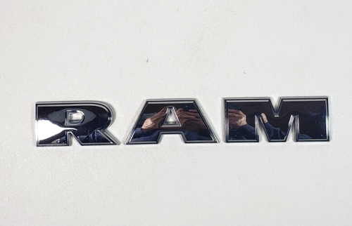 Dodge "RAM" 2009-2018 3 letras emblema puerta cromo 1500 2500 3500 HD fabricante original usado