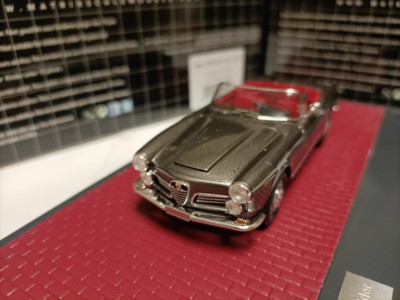 Matrix 1/43 Scale Alfa Romeo 2600 Spider 1965 Gray Resin Model Car