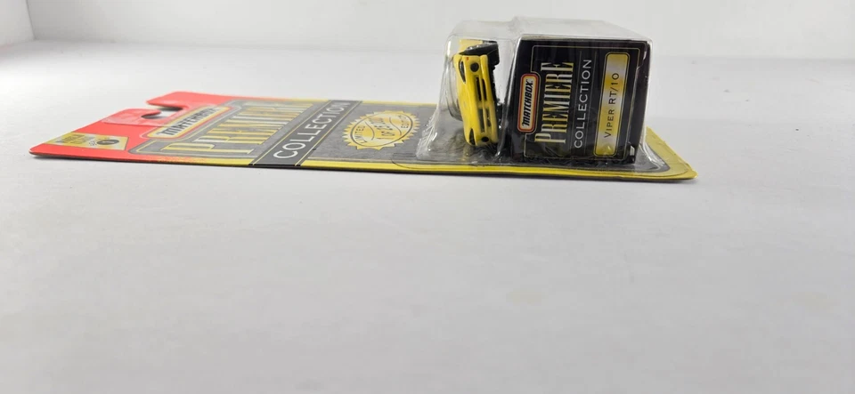 1995 Matchbox Premiere Collection Series 1  Dodge Viper RT/10-Yellow-1/64-NIP - Image 3 of 4