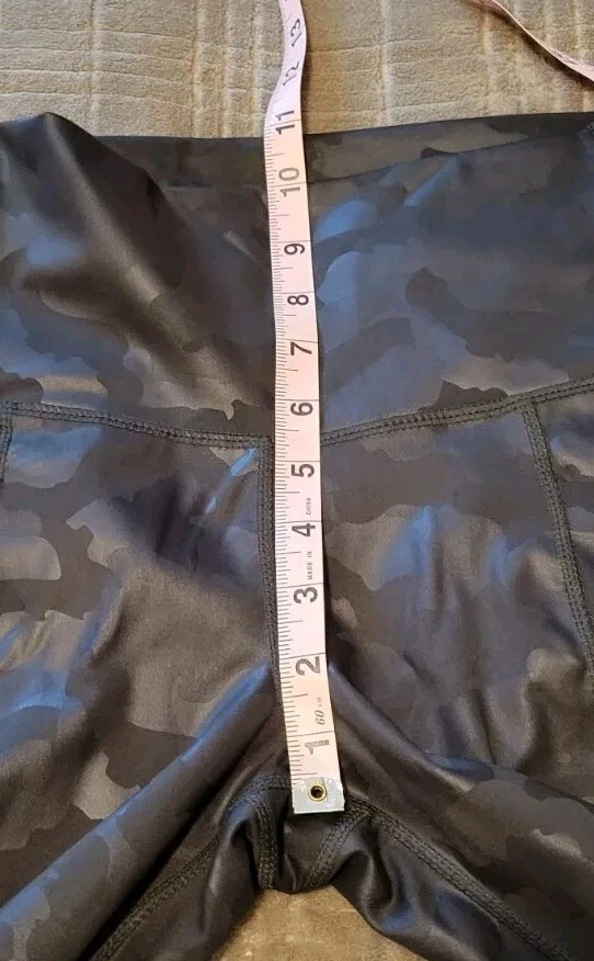 yogalicious lux camo with pockets leggings