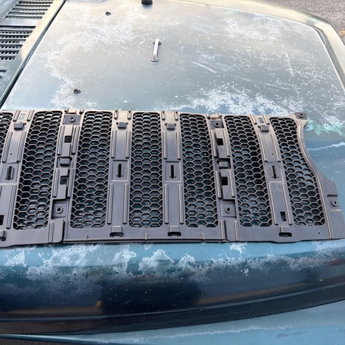 Mopar 3 Piece Honeycomb Grill Insert Kit 
