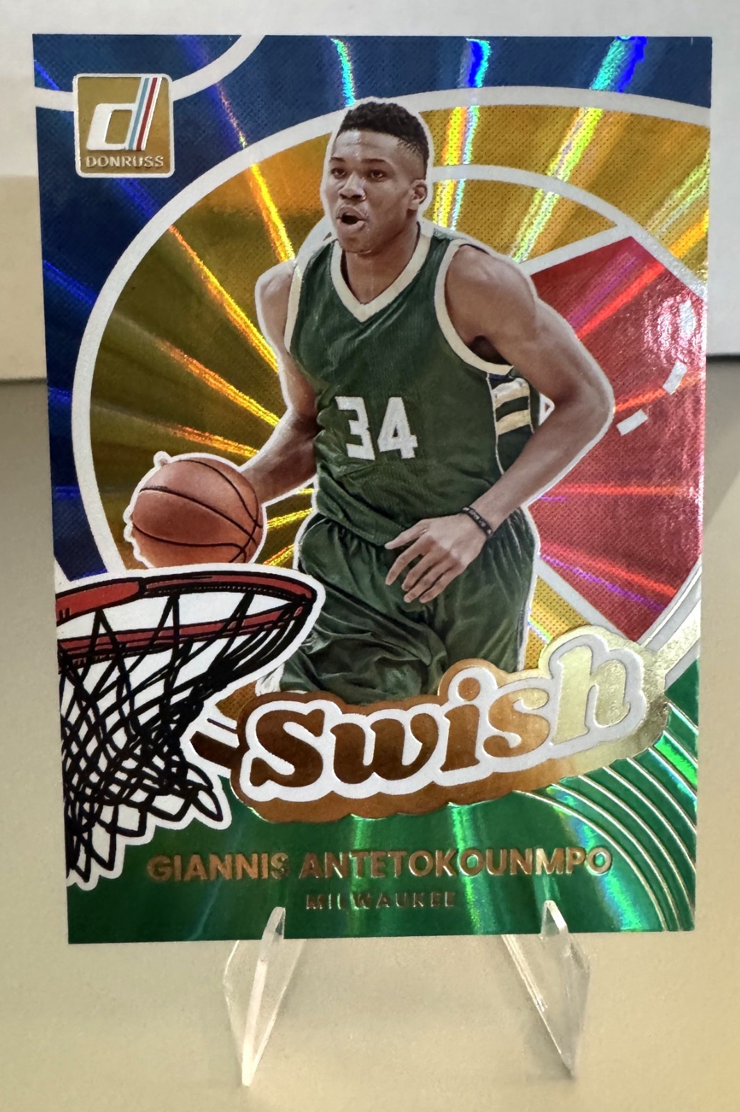 Giannis Antetokounmpo #15 "SWISH" Insert "HOLO GREEN LASER" - 2025 Donruss