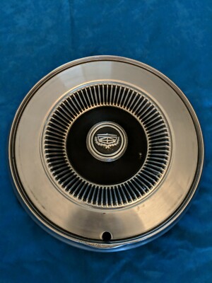 1972 - 1977 Ford Hubcap 14  Comet, Maverick, Montego, Torino