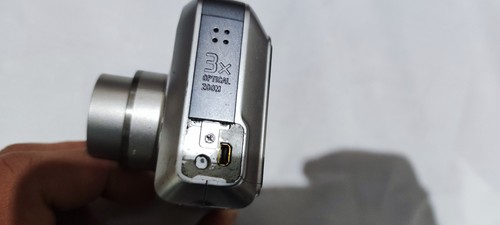 Sony Cyber-shot DSC-S650 7.2MP 3X Optical zoom With 1GB SD Card And Data Cable - Picture 9 of 15