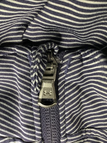 Under Armour Heat Gear 1/2 Zip Loose Fit Shirt Men's Large Gray-Blue Striped - Picture 9 of 9
