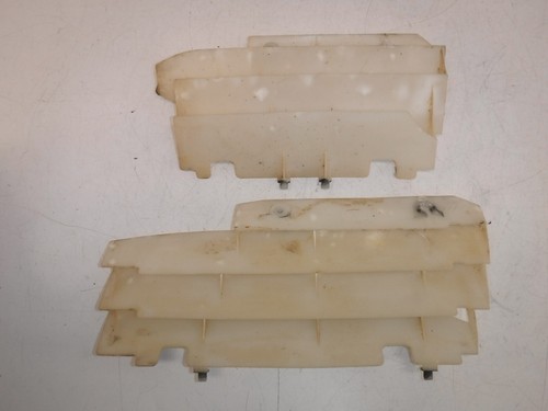 06-08 KAWASAKI KX450F OEM RADIATOR GUARD SHIELD LOUVER VENT SET LEFT RIGHT - Picture 3 of 4