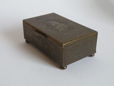 SCHATULLE Zigarrendose Blech JUGENDSTIL Elefanten Kugelfüßchen