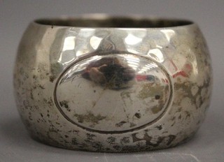 Vtg 1921 WALKER & HALL Sheff. Hallmark STERLING SILVER Napkin Ring 33g S55