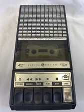 GE Lettore Audio Cassette Vintage Registratore 3-5014C Testato Batterie Nuove