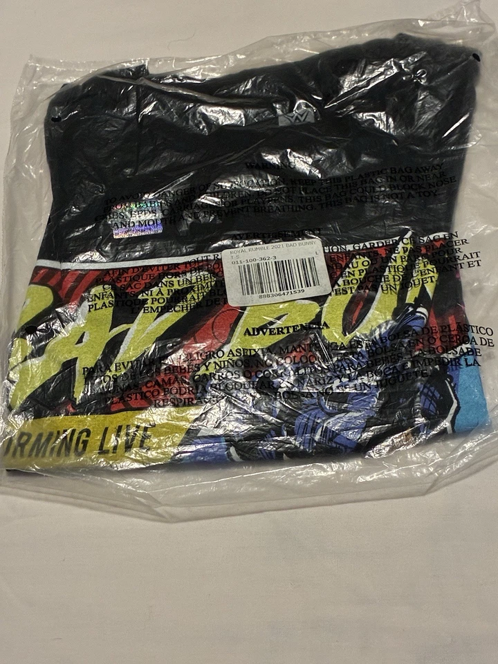 Camiseta WWE Bad Bunny Royal Rumble 2021 Talla Grande Nueva En La Bolsa Foto 4 de 4