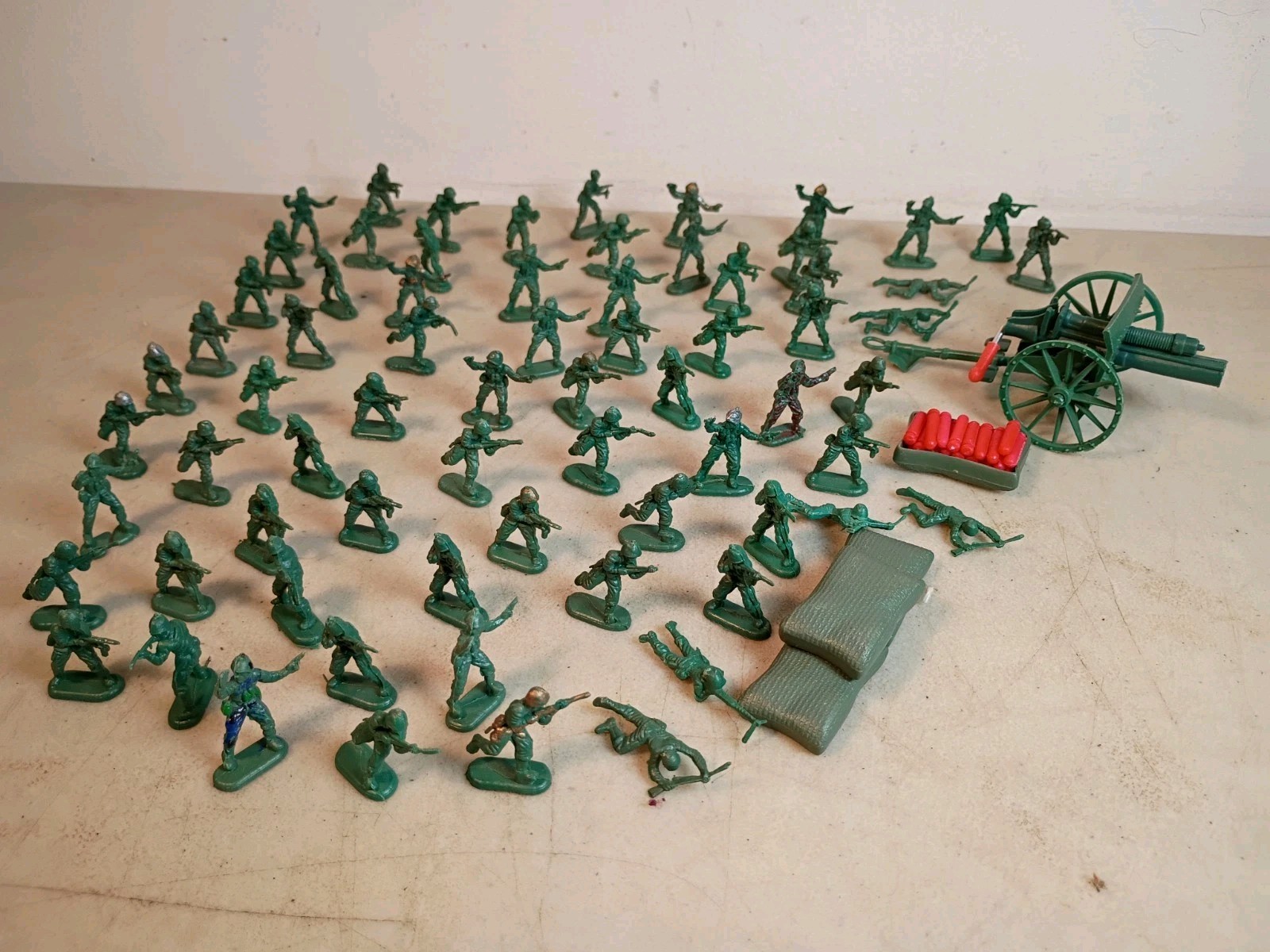 Lot of 70 H.K. Mini 1" Army Soldiers, Working Cannon, Bunker