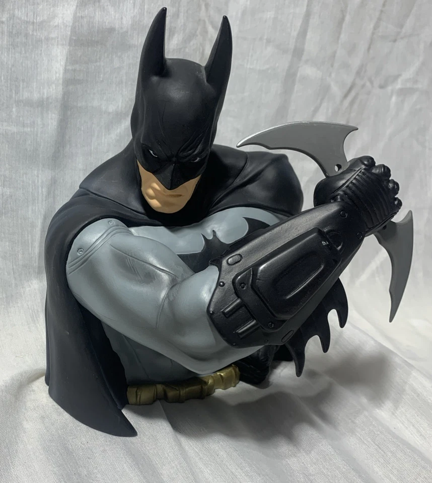 Banco de monedas busto monograma Batman PX Diamond Select 2014 DC Comics Arkham Asylum Foto 3 de 4
