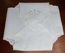 White Cotton Fold-in Bread, Muffin, Cookie Cover-Cozy/Embroidered Cutwork Flora