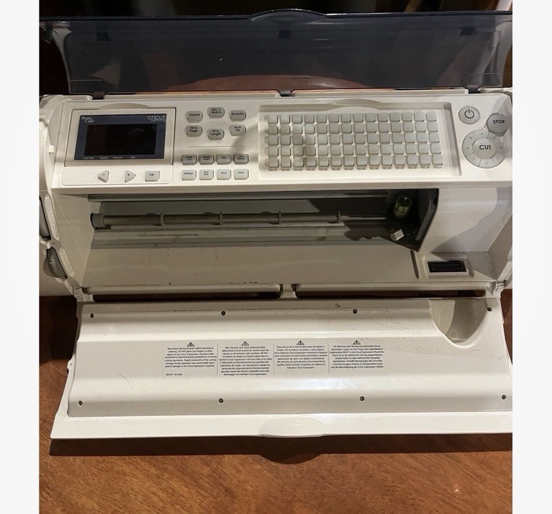 Sewing Crafting Cricut  Expressions Machine With Cords