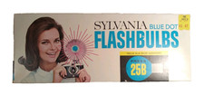 Lot of 12 Vintage Sylvania Blue Dot Camera Flashbulbs Press 25B - Near Mint Box 
