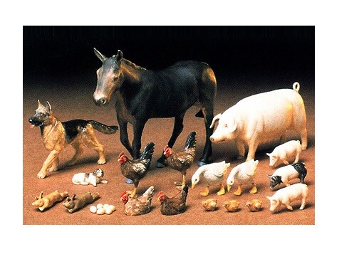 Tamiya 35128 - 1/35 Diorama Set - Pets - New