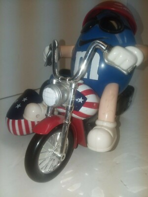 M&M’sエム&エムズバイカーフィギュア Blue m&m on a motorcycle is a m&m collectible | eBay
