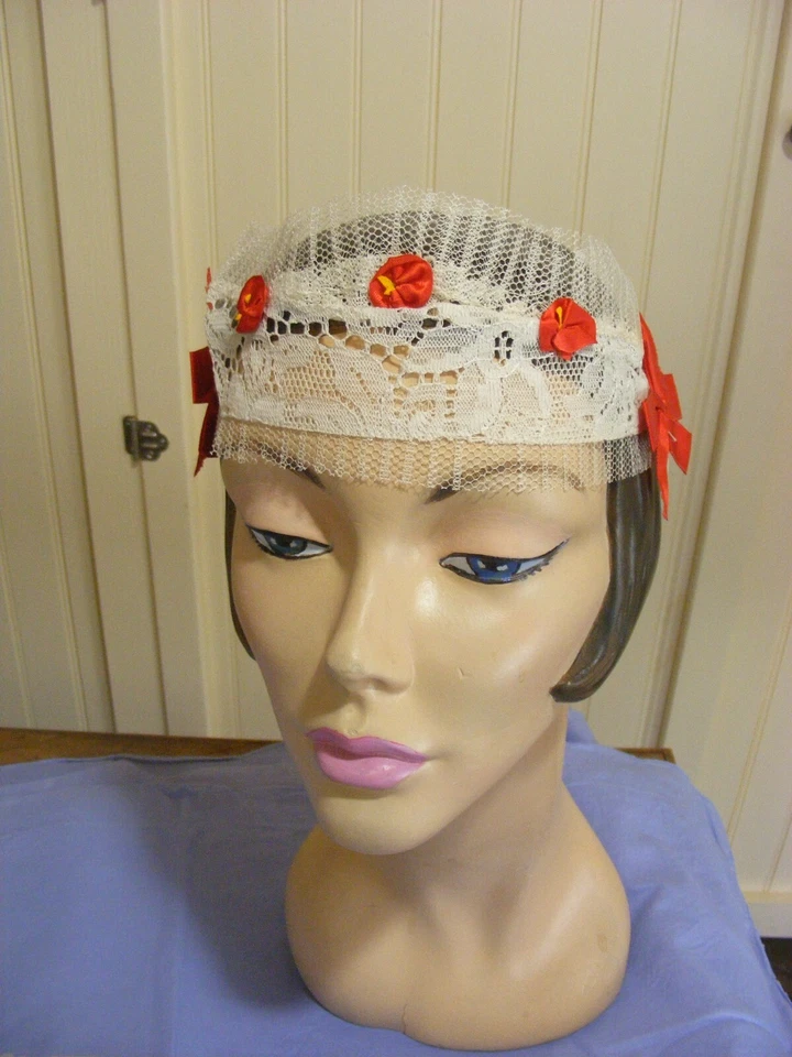 20S CINTA PARA LA CABEZA DE ENCAJE ROJO SEDA CINTA LAZO ESPALDA ELÁSTICA SOBRE ENCERADO SIN USAR Foto 2 de 4