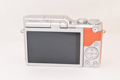 PANASONIC LUMIX DC-GF9-D BODY ORANGE MIRRORLESS CAMERA PANASONIC LUMIX DC-GF9-D BODY ORANGE MIRRORLESS CAMERA