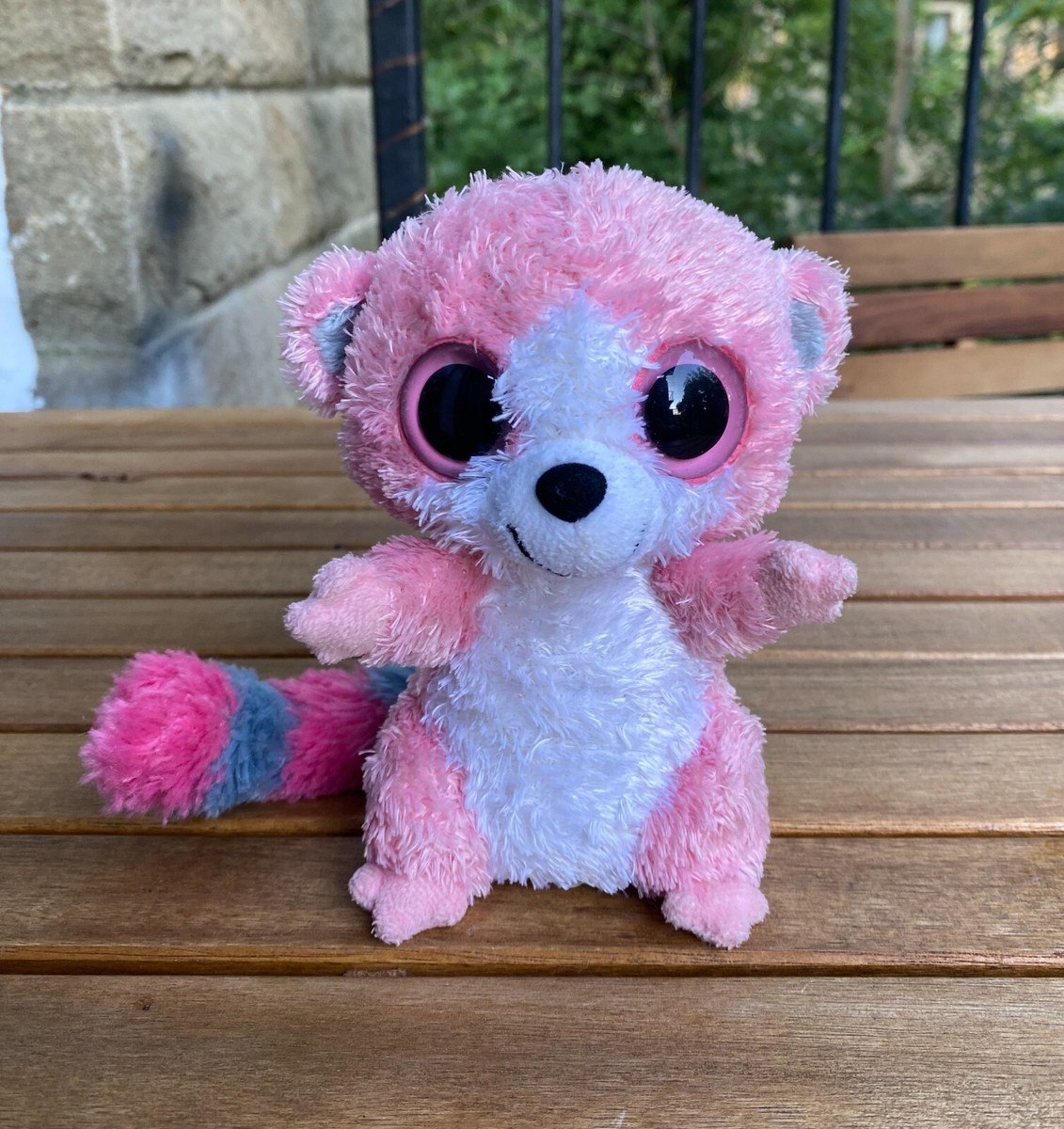 2009 Ty Beanie Boos - Bubblegum the Pink Lemur - Plush Soft Toy