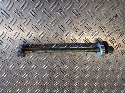 KTM Duke 125 , EZ 2012, Hinterachse