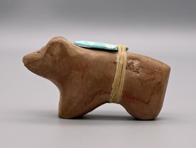 Leo Poblano (d) Zuni Rock Travertine Bear Fetish