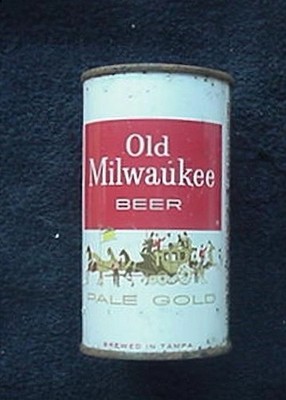 OLD MILWAUKEE PALE GOLD BEER CAN (1960 / TAMPA) COACH & HORSES LABEL