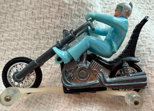 HOT WHEELS MATTEL REDLINE ERA RRRUMBLERS BLACK DEVIL’s DEUCE MOTORCYCLE W/RIDER