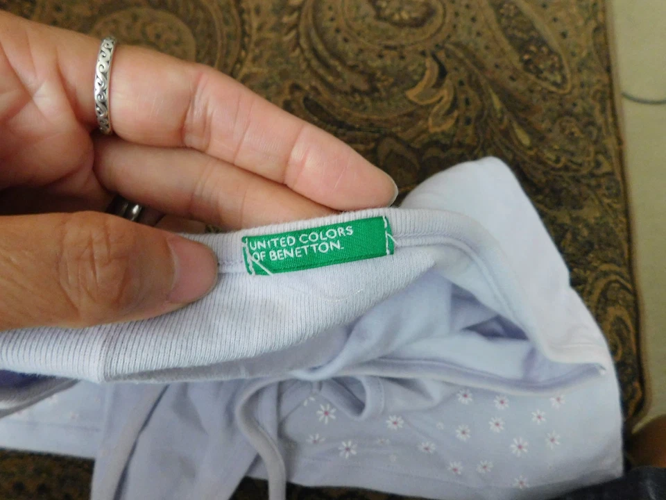 UNITED COLORS OF BENETTON LIGHT LAVENDER  HALTER TOP SIZE LARGE - Image 4 of 4