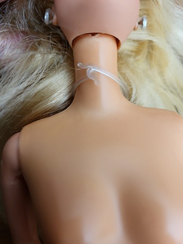 Mattel, Barbie Dream Glow 1982,Philippines mit Schmuck und Schirm - Bild 18 von 22