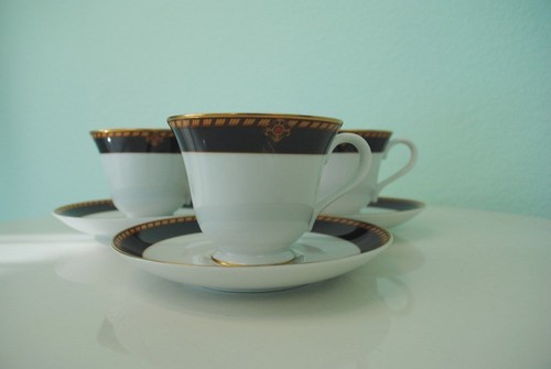 Wedgwood Embassy Collection Southbury Fine China Teacup and Saucer 8 Pcs Set - Picture 2 of 4