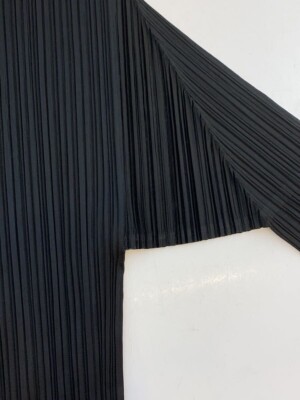 PLEATS PLEASE ISSEY MIYAKE◆トップス/3/ポリエステル/BLK/PP04-JK604 ISSEY MIYAKE PLEATS PLEASE Women's Polyester Tops Black Size