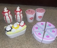 Dairy Queen DQ Pretend Play Food Banana Split, Strawberry Shakes, Flower Cake