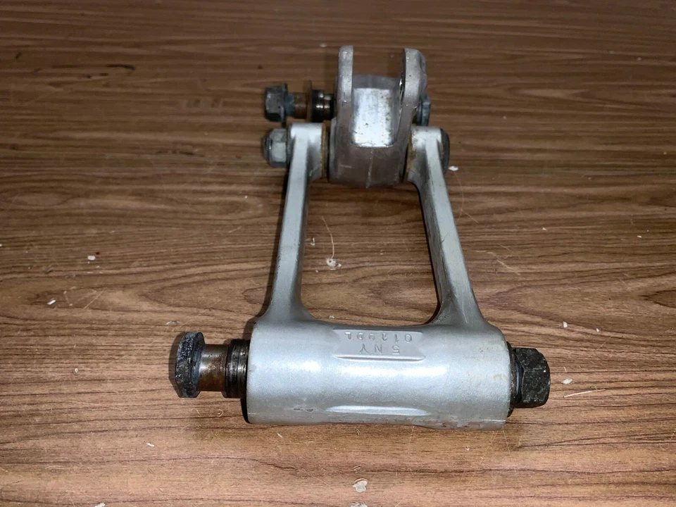 Yamaha YZ250F 2002 02-04 palanca enlace brazo cohete Foto 4 de 4