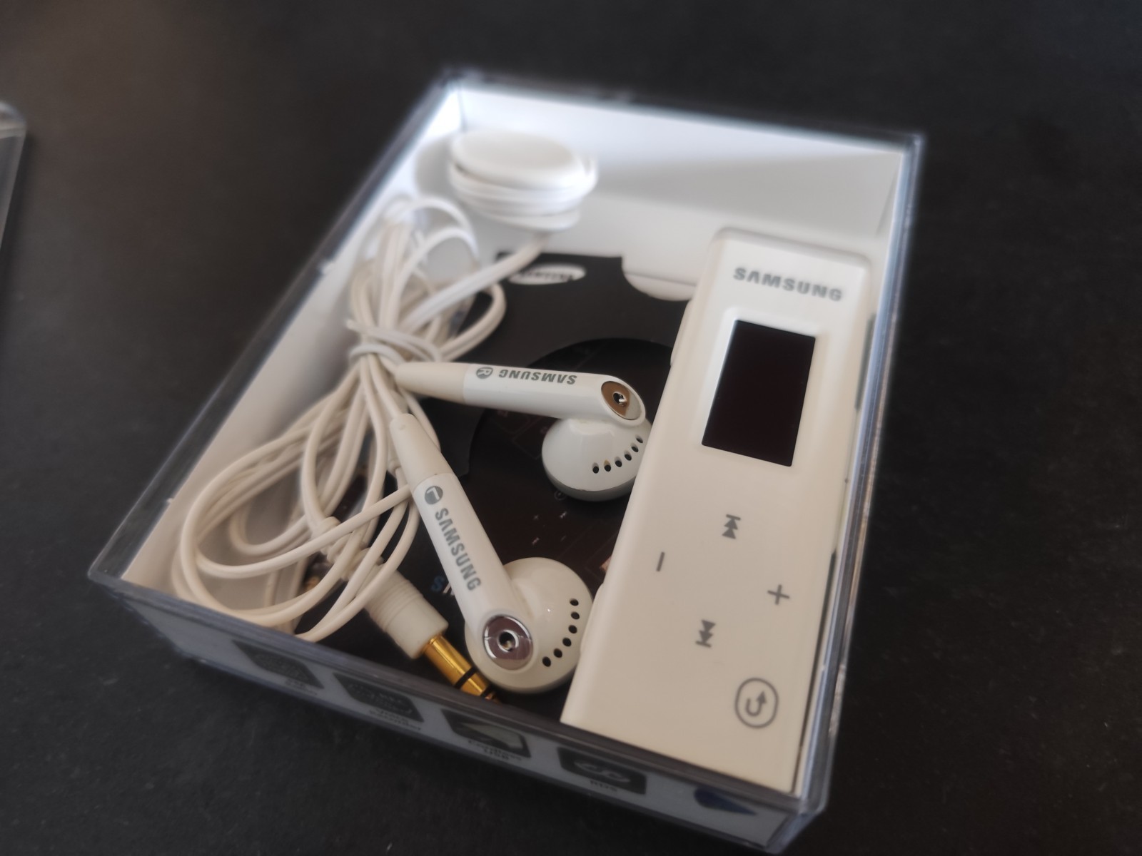 Lecteur MP3 Samsung YP-U3 baladeur compact pour sport et déconnexion numérique