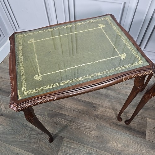 Antique Vintage Queen Anne Carved Wooden Nest Of 3 Tables - Glass Leather Tops - Picture 18 of 24