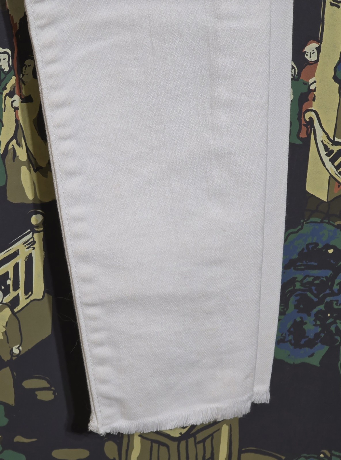 Universal Thread High Rise Distressed Jegging Whi… - image 4