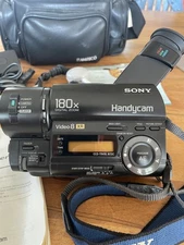 Sony Handycam CCD-TR416 Video 8 XR Camcorder 180x Digital Zoom NightShot read