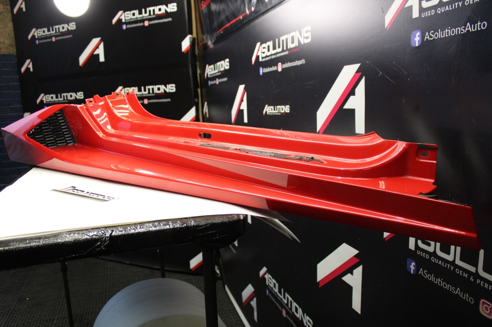 2015 LAMBORGHINI HURACAN LP610-4P PASSENGER SIDE ROCKER PANEL SIDE SKIRT OEM Z3M