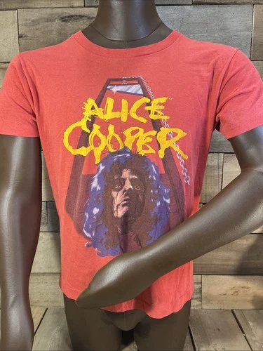 Alice Cooper - The Nightmare Returns Conce 1980s vintage concert t-shirt, vintage, single stitch, B+ condition