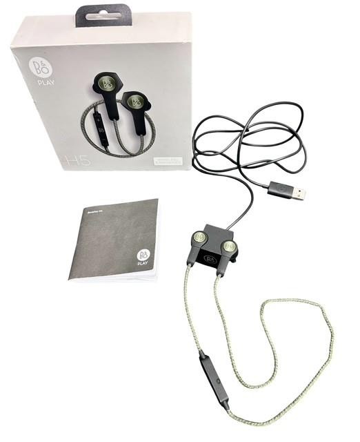 Bang & Olufsen Beoplay B & O H5 Moss Green Headphones