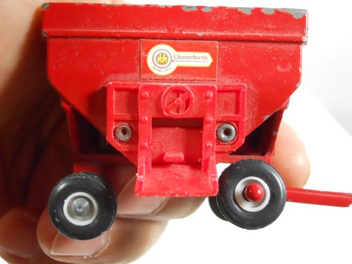 Ertl Unverferth rot Schwerkraftfutterwagen Getreidebehälter Anhänger Landspielzeug - Bild 9 von 14