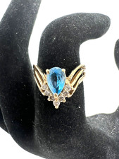 Solid 14K Yellow Gold Pear Shaped Blue Topaz and Diamond Ring Size 6.5